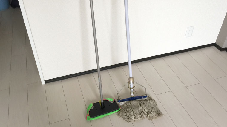 新築ハウスクリーニングの床掃除道具